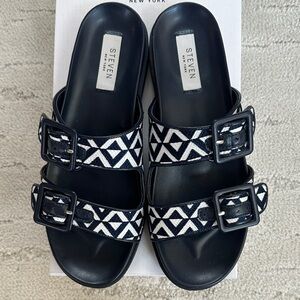 NIB leather Steven Navy & White Geometric Buckle Slide Sandals